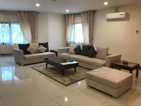 Basic Apart Daire, 3 Yatak Odası, Sigara İçilmez, Küçük Mutfak