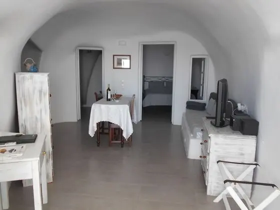 Ev, Jakuzi (Cave)