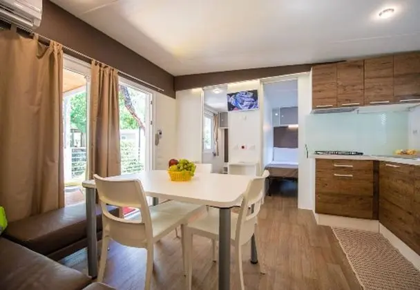 Lodge Comfort A - MCH (Comfort Mobile Home, 2 Bedrooms, Accessible)