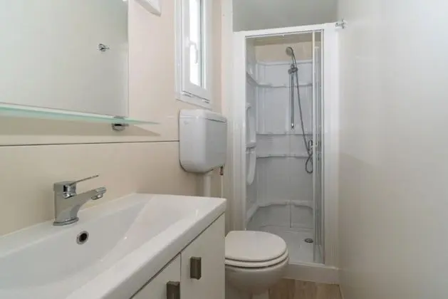 Mobile Home, 2 Bedrooms (Pet Friendly)