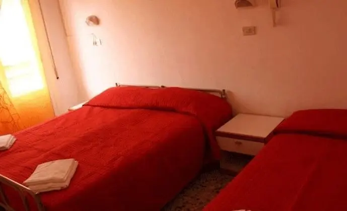 Standard Üç Kişilik Oda