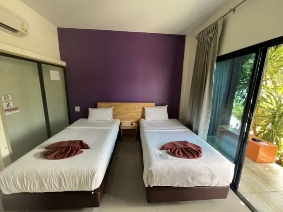 Standard Twin Room