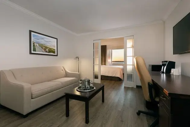 Superior Oda, 1 En Büyük (King) Boy Yatak ve Çekyat, Şehir Manzaralı