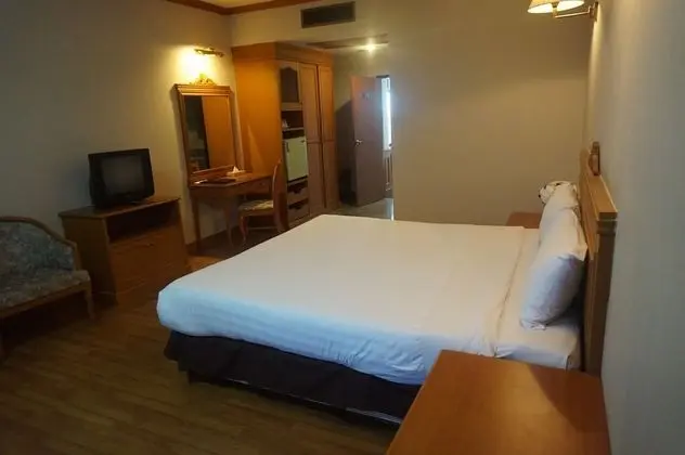 Deluxe Tek Büyük Yataklı Oda