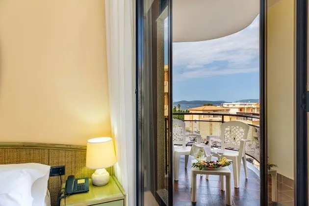 Standard Tek Büyük veya İki Ayrı Yataklı Oda, Balkon, Deniz Manzaralı