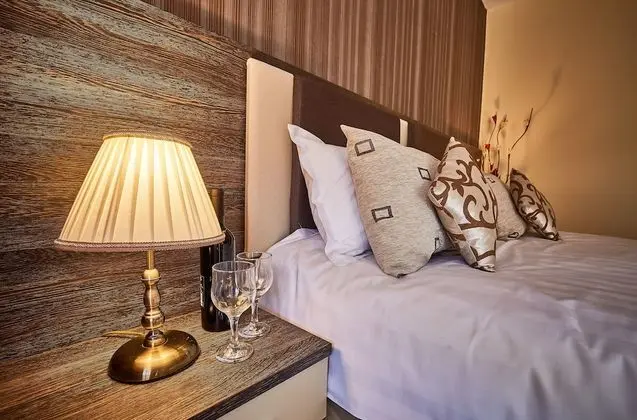 Standard Twin Room Without Balcony