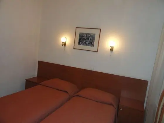 Standard İki Ayrı Yataklı Oda, Avlu Manzaralı