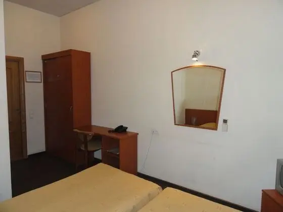 Standard İki Ayrı Yataklı Oda, Avlu Manzaralı