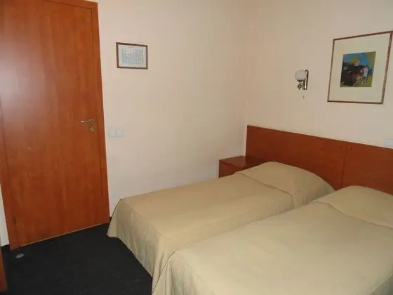 Standard Oda, 2 Tek Kişilik Yatak