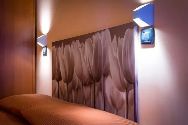 Business Tek Büyük veya İki Ayrı Yataklı Oda