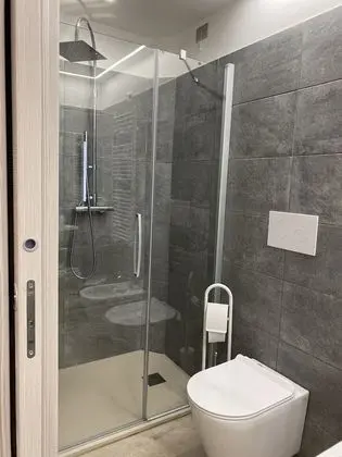 Business Tek Büyük veya İki Ayrı Yataklı Oda