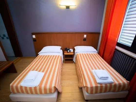 Family Üç Kişilik Oda