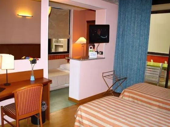 Family Üç Kişilik Oda