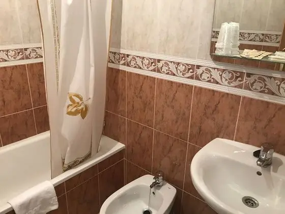 Tek Büyük veya İki Ayrı Yataklı Oda