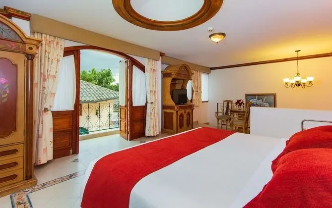 Deluxe Oda, 1 En Büyük (King) Boy Yatak, Sigara İçilmez