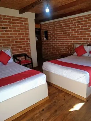 Tek Büyük Yataklı Oda, 2 Çift Kişilik Yatak
