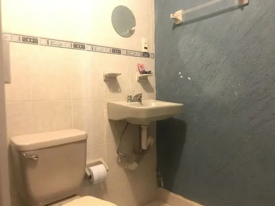 Tek Büyük Yataklı Oda, 2 Çift Kişilik Yatak