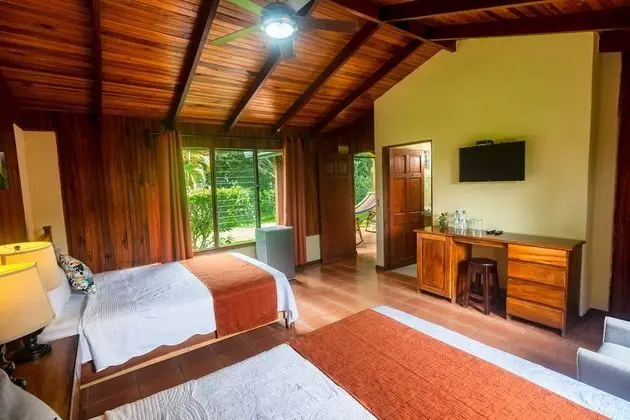 Standard Room, 2 Double Beds, Garden View