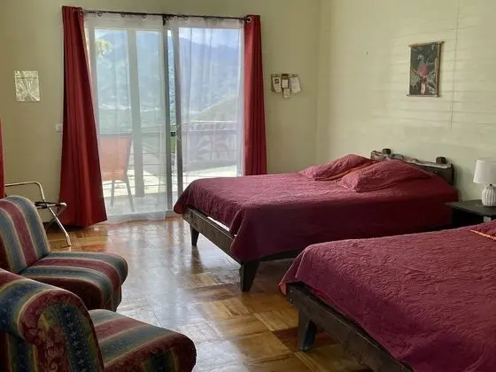 Family Tek Büyük Yataklı Oda