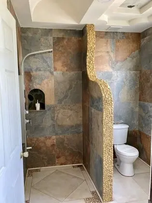 Family Tek Büyük Yataklı Oda