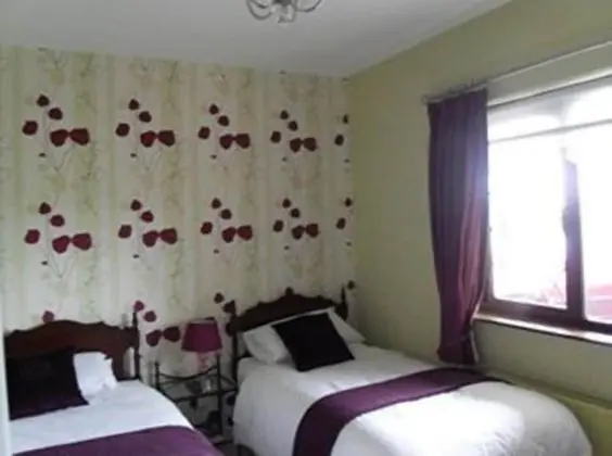 İki Ayrı Yataklı Oda, Banyolu/Duşlu