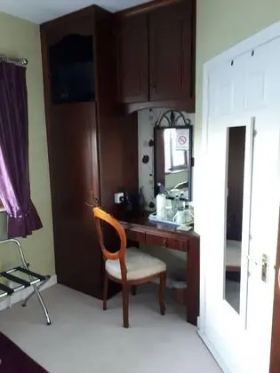 İki Ayrı Yataklı Oda, Banyolu/Duşlu