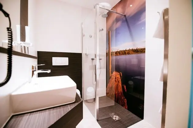 Büyük Yataklı Tek Kişilik Oda (Hotel)