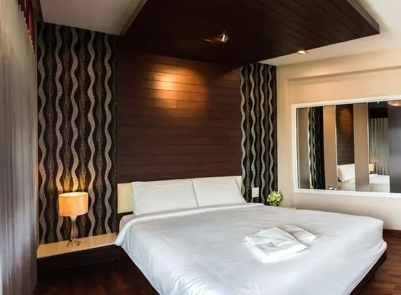 Deluxe Room with Spa Bath