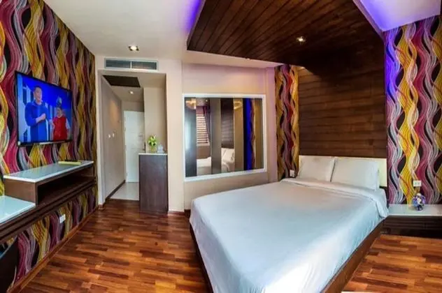 Deluxe Room with Spa Bath