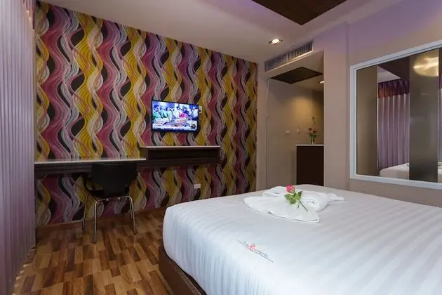 Deluxe Room with Spa Bath