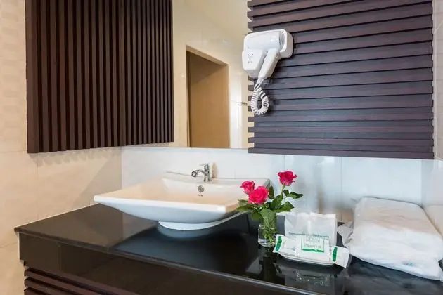 Deluxe Room with Spa Bath