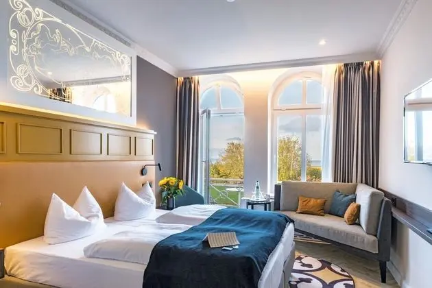 Tek Büyük Yataklı Oda, Balkon, Deniz Manzaralı