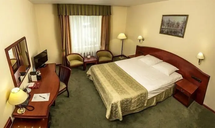 Standard Tek Büyük Yataklı Oda