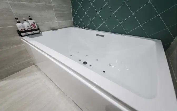 Premium Tek Büyük Yataklı Oda