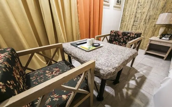 Standard Tek Büyük Yataklı Oda