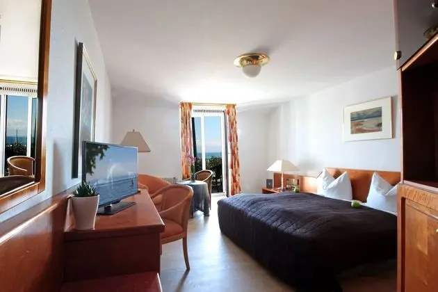 Superior Tek Büyük Yataklı Oda, Balkon, Göl Manzaralı