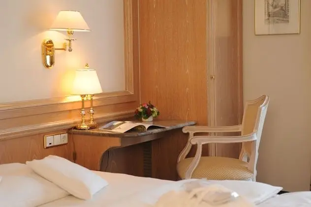 Standard Tek Büyük Yataklı Oda, Göl Kenarı