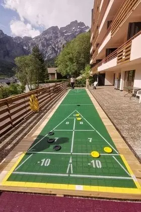 Ev