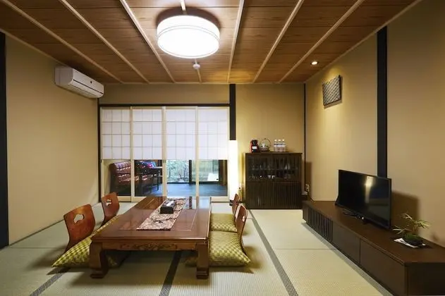 Traditional Sıra Ev (Japanese Style, 1-6 People)