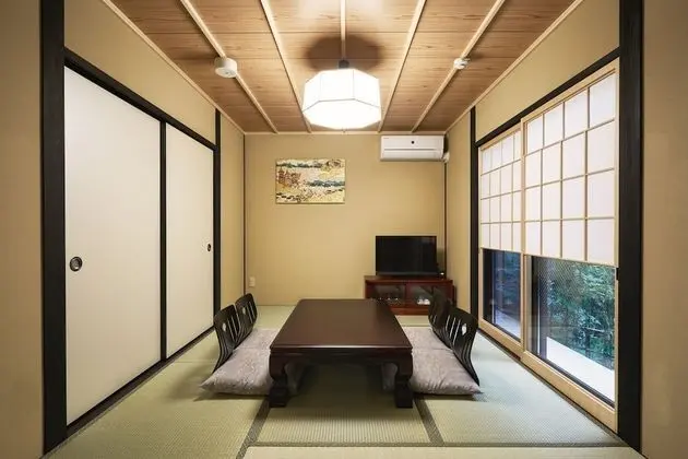 Traditional Sıra Ev (Japanese Style, 7 People)