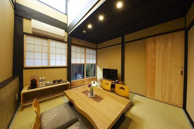 Ev (Japanese Style)