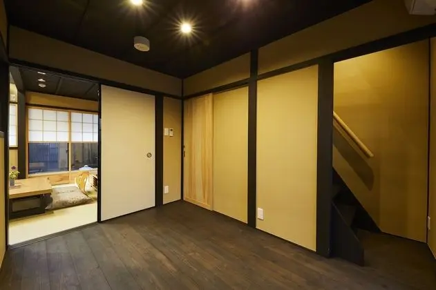 Ev (Japanese Style)