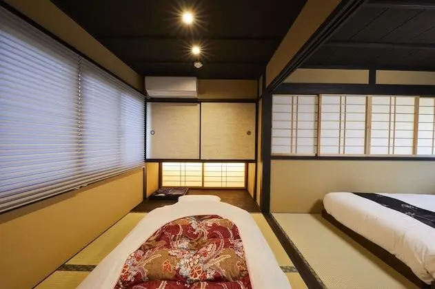 Ev (Japanese Style)
