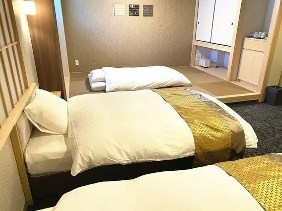 İki Ayrı Yataklı Oda (B)