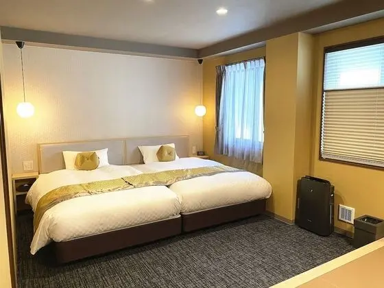 İki Ayrı Yataklı Oda (Hollywood)