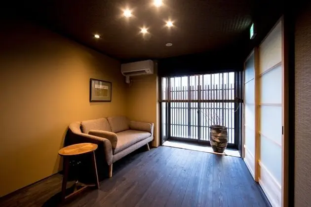 Traditional Ev (Japanese Style Town House)