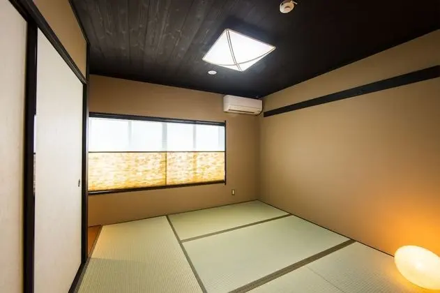 Traditional Ev (Japanese Style Town House)