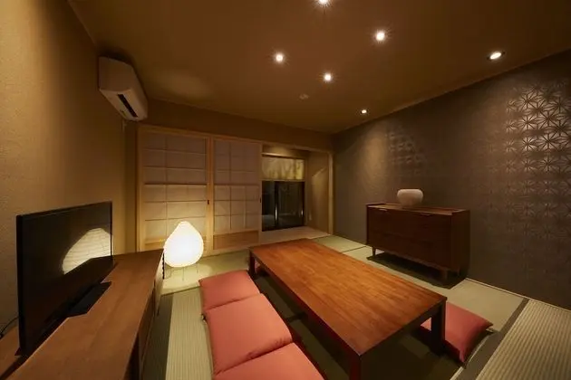 Traditional Ev (Japanese Style Town House)