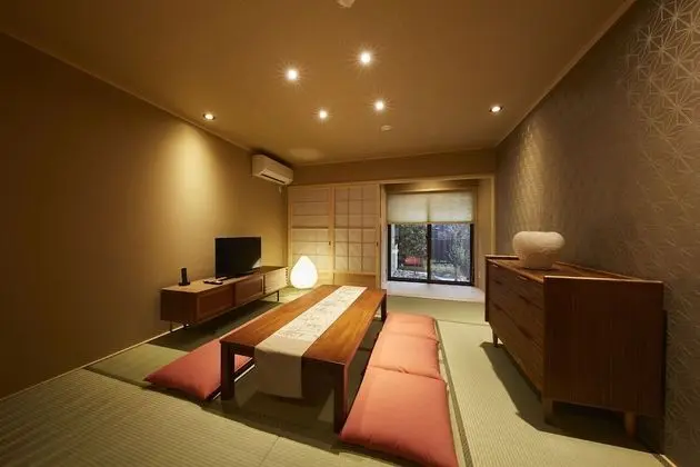 Traditional Ev (Japanese Style Town House)