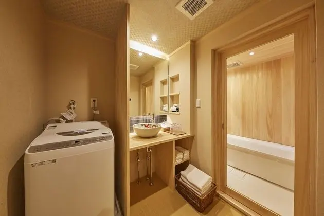 Traditional Ev (Japanese Style Town House)